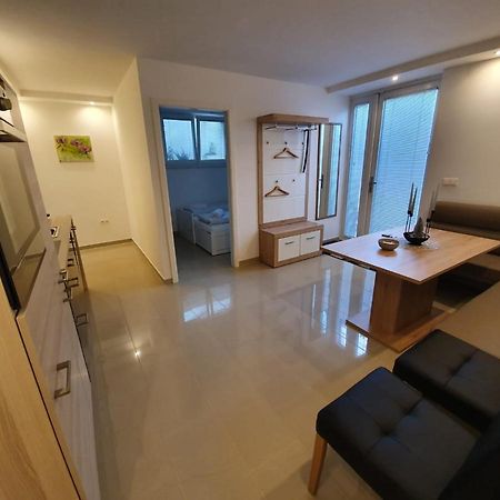 K40 Appartement Gerasdorf bei Wien Buitenkant foto